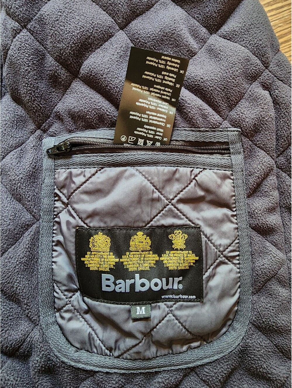 Size M - Barbour Men's Navy Polarquilt Zip-In Vest - Picture 9 of 9